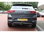 Volkswagen T-Roc 1.5 TSI Aut.*Sport* | Trekhaak | Carplay | Stoelverwarming | Adaptieve Cruise & Climate Control | Camera | PDC | Privacy | Navigatie | Bluetooth |