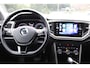 Volkswagen T-Roc 1.5 TSI Aut.*Sport* | Trekhaak | Carplay | Stoelverwarming | Adaptieve Cruise & Climate Control | Camera | PDC | Privacy | Navigatie | Bluetooth |
