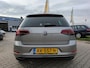 Volkswagen Golf 1.0 TSI Comfortline Business I Camera I ACC I Carplay I Massagestoel I Trekhaak I Clima I Stoelvw I Alcantera