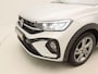 Volkswagen Taigo 1.0 TSI R-Line | Automaat | Navigatie | Parkeersensoren v+a met achteruitrijcamera | Climate Control | Lichtmetalen velgen, 4 seizoenenbanden | Metaalkleur |