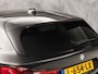 BMW 1-Serie 118i M Sport Automaat (APPLE CARPLAY, M PAKKET, GROOT NAVI, LEDER, SPORTSTOELEN, SFEERVERLICHTING, GETINT GLAS, NIEUWSTAAT)