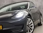 Tesla Model 3 Standard RWD Plus 60 kWh 283Pk Automaat (PANORAMADAK, AUTOPILOT, SOH 85,7%, LEDER, CAMERA, MEMORY SEATS, NAVIGATIE, NIEUWSTAAT)