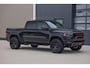 Dodge Ram TRX HELLCAT | 6.2 V8 712PK SUPERCHARGER | RODE STIKSELS | FULLY LOADED | CARBON | CREW CAB | DUBBELE CABINE | 5 PERSOONS | De specialist in Amerikaanse pick‑ups in Nederland en Europa.