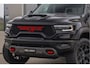 Dodge Ram TRX HELLCAT | 6.2 V8 712PK SUPERCHARGER | RODE STIKSELS | FULLY LOADED | CARBON | CREW CAB | DUBBELE CABINE | 5 PERSOONS | De specialist in Amerikaanse pick‑ups in Nederland en Europa.