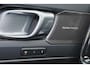 Volvo EX40 Performance Ultra 82 kWh - Panorama/schuifdak - IntelliSafe Assist & Surround - 360º Camera - Harman/Kardon audio - Verwarmde voorstoelen, stuur & achterbank - Parkeersensoren voor & achter - Elektr. bedienb. voorstoelen met geheugen links - Draadloze tel. lader - Warmtepomp - Extra getint glas - Inklapbare trekhaak - 20' LMV