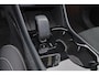 Volvo EX40 Performance Ultra 82 kWh - Panorama/schuifdak - IntelliSafe Assist & Surround - 360º Camera - Harman/Kardon audio - Verwarmde voorstoelen, stuur & achterbank - Parkeersensoren voor & achter - Elektr. bedienb. voorstoelen met geheugen links - Draadloze tel. lader - Warmtepomp - Extra getint glas - Inklapbare trekhaak - 20' LMV