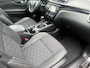 Nissan Qashqai 1.2 Premier Edition /Nieuwe apk bij aflevering/CC/Panorama dak/Lm velgen/Trekhaak/Lm velgen