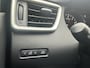 Nissan Qashqai 1.2 Premier Edition /Nieuwe apk bij aflevering/CC/Panorama dak/Lm velgen/Trekhaak/Lm velgen