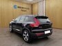 Volvo XC40 2.0 B4 Plus Dark | Harman Kardon | Stoel + Stuur Verwarming | Trekhaak | Camera | BLIS | Keyless Start / Entry |