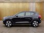Volvo XC40 2.0 B4 Plus Dark | Harman Kardon | Stoel + Stuur Verwarming | Trekhaak | Camera | BLIS | Keyless Start / Entry |