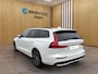 Volvo V60 2.0 T8 Plug-in hybrid AWD Plus Dark | Harman Kardon | Stoel + Stuur Verwarming | Panoramadak | Trekhaak | 360 Camera |