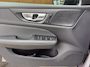 Volvo V60 2.0 T8 Plug-in hybrid AWD Plus Dark | Harman Kardon | Stoel + Stuur Verwarming | Panoramadak | Trekhaak | 360 Camera |