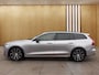 Volvo V60 2.0 T8 Plug-in hybrid AWD Plus Dark | Harman Kardon | Stoel + Stuur Verwarming | Panoramadak | Trekhaak | 360 Camera |