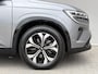 Renault Austral 1.2 E-Tech full hybrid 200 evolution / Fabrieksgarantie tot 09-2027 / Adaptief Cruise Control / All Season Banden / Stoelverwarming / Trekgewicht 1500 kg / Achteruitrijcamera / Apple Carplay Android Auto /