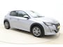 Peugeot e-208 EV Allure 50 kWh | SOH: 99% | Climate control | Cruise control | Achteruitrij camera | Full map navigatie | Stof/kunstlederen bekleding | Apple Carplay/Android Auto