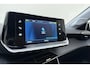 Peugeot e-208 EV Allure 50 kWh | SOH: 99% | Climate control | Cruise control | Achteruitrij camera | Full map navigatie | Stof/kunstlederen bekleding | Apple Carplay/Android Auto