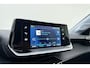 Peugeot e-208 EV Allure 50 kWh | SOH: 99% | Climate control | Cruise control | Achteruitrij camera | Full map navigatie | Stof/kunstlederen bekleding | Apple Carplay/Android Auto