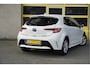 Toyota Corolla 1.8 Hybrid 5drs Active Limited BJ2020 Lmv 16" | Led V+A | Achteruitrijcamera | App-Connect | Navi | Climate control | Cruise control | Zwarte hemel | Getint glas