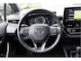 Toyota Corolla 1.8 Hybrid 5drs Active Limited BJ2020 Lmv 16" | Led V+A | Achteruitrijcamera | App-Connect | Navi | Climate control | Cruise control | Zwarte hemel | Getint glas