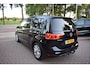 Volkswagen Touran 1.5 TSI Comfortline Business 7p PANO DAK/ADAP CRUISE/TREKH/AIRCO 3 ZONES/NAVI/CAMERA/CARPLAY/PDC V+A