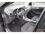 Mercedes-Benz B-klasse 180 Ambition + Trekhaak/ PDC/ Cruise/ Xenon/ Airco/ 17inch/ Garantie
