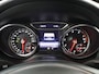 Mercedes-Benz GLA 180 Business Solution Limited | Achteruitrijcamera | Dakrails | Lichtmetalen velgen |