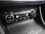 Mercedes-Benz GLA 180 Business Solution Limited | Achteruitrijcamera | Dakrails | Lichtmetalen velgen |