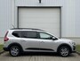 Dacia Jogger 1.0 TCe 100 Bi-Fuel Extreme 7p. / Trekhaak / Dealer Onderhouden / Achteruitrijcamera / 1e Eigenaar / Apple Carplay & Android Auto / Rondom Parkeersensoren / Navigatie / Cruise Control / Climate Control /