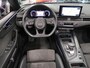 Audi A5 Cabriolet 40 TFSI Launch edition Sport S-Line Matrix Nekverwarming Trekhaak 3-Zone airco Digitaal Camera ACC Navigatie Automaat Alcantara Massagestoelen App connect 19 inch Sportvelgen Navarrablauw metallic Nieuwstaat