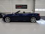 Audi A5 Cabriolet 40 TFSI Launch edition Sport S-Line Matrix Nekverwarming Trekhaak 3-Zone airco Digitaal Camera ACC Navigatie Automaat Alcantara Massagestoelen App connect 19 inch Sportvelgen Navarrablauw metallic Nieuwstaat