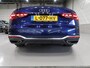 Audi A5 Cabriolet 40 TFSI Launch edition Sport S-Line Matrix Nekverwarming Trekhaak 3-Zone airco Digitaal Camera ACC Navigatie Automaat Alcantara Massagestoelen App connect 19 inch Sportvelgen Navarrablauw metallic Nieuwstaat