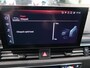 Audi A5 Cabriolet 40 TFSI Launch edition Sport S-Line Matrix Nekverwarming Trekhaak 3-Zone airco Digitaal Camera ACC Navigatie Automaat Alcantara Massagestoelen App connect 19 inch Sportvelgen Navarrablauw metallic Nieuwstaat