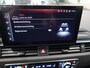 Audi A5 Cabriolet 40 TFSI Launch edition Sport S-Line Matrix Nekverwarming Trekhaak 3-Zone airco Digitaal Camera ACC Navigatie Automaat Alcantara Massagestoelen App connect 19 inch Sportvelgen Navarrablauw metallic Nieuwstaat