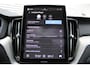 Volvo XC60 T6 Plug-in hybrid AWD Ultra Black Edition | Luchtvering | Trekhaak | Panoramadak | Verwarmbare voorstoelen, achterbank en  stuurwiel | Head-up display | Premium audio by Harman Kardon | Apple carplay/Android auto