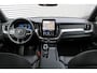 Volvo XC60 T6 Plug-in hybrid AWD Ultra Black Edition | Luchtvering | Trekhaak | Panoramadak | Verwarmbare voorstoelen, achterbank en  stuurwiel | Head-up display | Premium audio by Harman Kardon | Apple carplay/Android auto