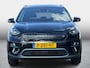 Kia Niro EV e-Niro DynamicPlusLine 64 kWh SOH 94,1% | Trekhaak | Schuif-Kanteldak | Adaptive Cruise | 3-Fase 11kW | Stoel- & Stuurverwarming | LED | Camera | Keyless | Lane Assist | Apple CarPlay | 1e Eigenaar | Dealeronderhouden |