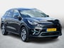 Kia Niro EV e-Niro DynamicPlusLine 64 kWh SOH 94,1% | Trekhaak | Schuif-Kanteldak | Adaptive Cruise | 3-Fase 11kW | Stoel- & Stuurverwarming | LED | Camera | Keyless | Lane Assist | Apple CarPlay | 1e Eigenaar | Dealeronderhouden |