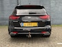 Kia Ceed Sw 1.5 T-GDi 160pk GT-Line | Glazen schuif-/kanteldak | Dealeronderhouden | Trekhaak 1400kg | Digitaal Dash | Stoel&Stuurverwarming | Navi & Carplay |