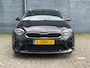 Kia Ceed Sw 1.5 T-GDi 160pk GT-Line | Glazen schuif-/kanteldak | Dealeronderhouden | Trekhaak 1400kg | Digitaal Dash | Stoel&Stuurverwarming | Navi & Carplay |