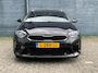 Kia Ceed Sw 1.5 T-GDi 160pk GT-Line | Glazen schuif-/kanteldak | Dealeronderhouden | Trekhaak 1400kg | Digitaal Dash | Stoel&Stuurverwarming | Navi & Carplay |