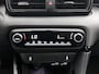 Toyota Yaris 1.5 Hybrid 115 Dynamic Comfort Pack | BTW voertuig | Dodehoek detectie | Stoel+stuurverwarming | Parkeersensoren voor+achter | Climate Control | Cruise Control Adaptive | Achteruitrijcamera |