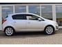 Opel Corsa 1.2-16V Design Edition Automaat, Airco, Cruise, PDC A, Trekhaak, Stuur- & Stoelverwarming, Prijs Is Rijklaar Inclusief 6 Maanden Garantie