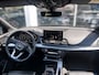 Audi Q5 Sportback 55 TFSI e S edition S-Line | Panoramadak | Stoelverwarming | RS Stoelen | Apple Carplay | Camera | Keyless | Navigatie | Trekhaak | Cruise Control | Memory Seat | Ambiance Verlichting | Matrix LED