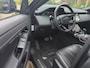 Land Rover Range Rover Evoque 1.5 P300e AWD R-Dynamic SE | Stoelverwarming | Camera | Apple Carplay | Navigatie | Keyless | Dodehoekdetectie | Ambiance Verlichting | Trekhaak | Parkeersensoren | LED |
