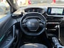 Peugeot e-2008 EV Allure Pack 50 kWh | Navigatie | Climate Control | Stoelverwarming | Camera I SOH 95%