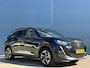 Peugeot e-2008 EV Allure Pack 50 kWh | Navigatie | Climate Control | Stoelverwarming | Camera I SOH 95%