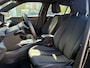 Peugeot e-2008 EV Allure Pack 50 kWh | Navigatie | Climate Control | Stoelverwarming | Camera I SOH 95%