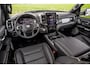 Dodge Ram HUD | 420PK | LUCHTVERING | PANO | PASSAGIERSSCHERM | BOM EN BOM VOL | Comfortabele Dubbele Cabine met Royale 5 Zitplaatsen | DODGE RAM PREMIUM LARAMIE EDITION | Voorraad Nr 2230 - 8765 | De specialist in Amerikaanse pick‑ups in Nederland en Europa.