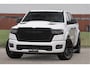 Dodge Ram HUD | 420PK | LUCHTVERING | PANO | PASSAGIERSSCHERM | BOM EN BOM VOL | Comfortabele Dubbele Cabine met Royale 5 Zitplaatsen | DODGE RAM PREMIUM LARAMIE EDITION | Voorraad Nr 2230 - 8765 | De specialist in Amerikaanse pick‑ups in Nederland en Europa.