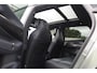 Lynk & Co 08 350PK Automaat More / 200km elektrisch / Stoelventilatie / Massage / Adaptieve cruise control / Panoramadak / Stoelverwarming / Harman Kardon audio / Apple carplay / Parkeersensoren met 360 camera / Elektrische stoelen / BLIS